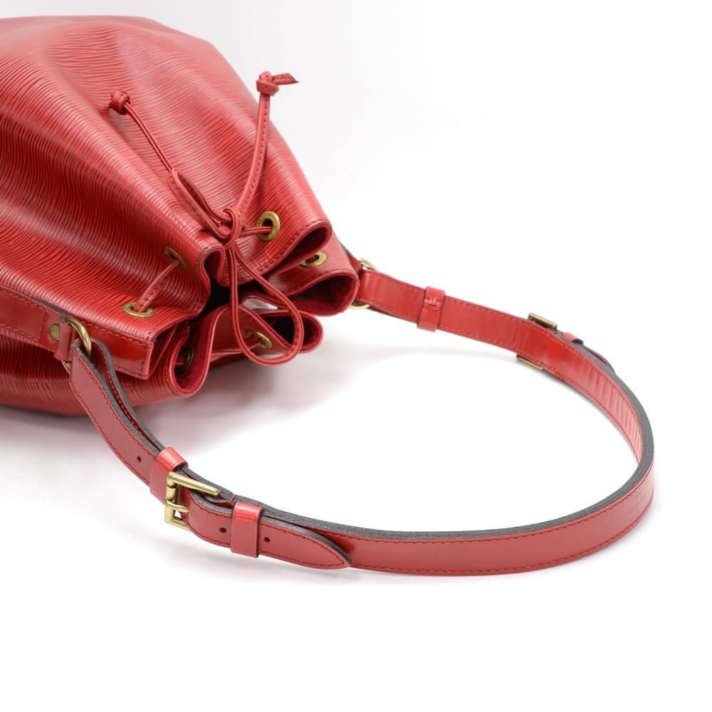 Vintage Louis Vuitton Petit Noe Red Epi Leather Shoulder Bag 4