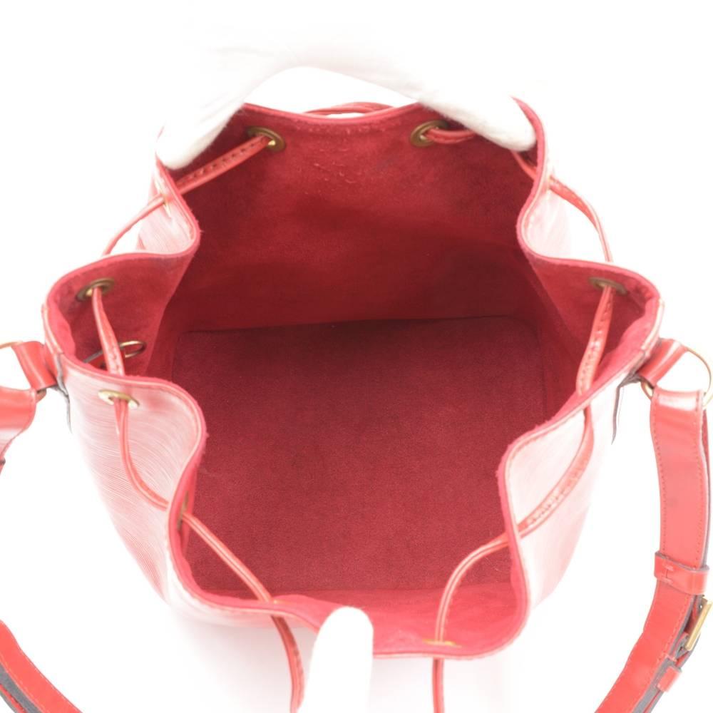 Vintage Louis Vuitton Petit Noe Red Epi Leather Shoulder Bag 6