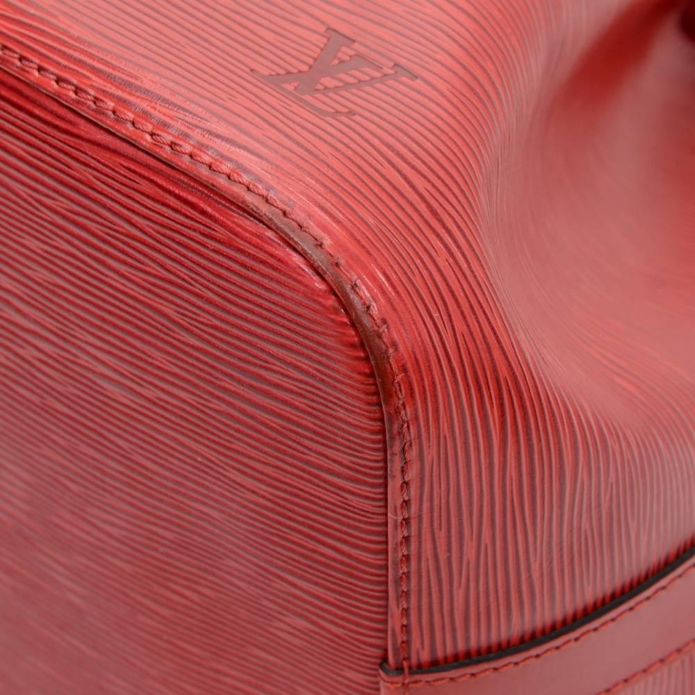 Vintage Louis Vuitton Petit Noe Red Epi Leather Shoulder Bag 3