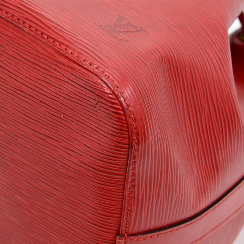 Vintage Louis Vuitton Petit Noe Red Epi Leather Shoulder Bag 3