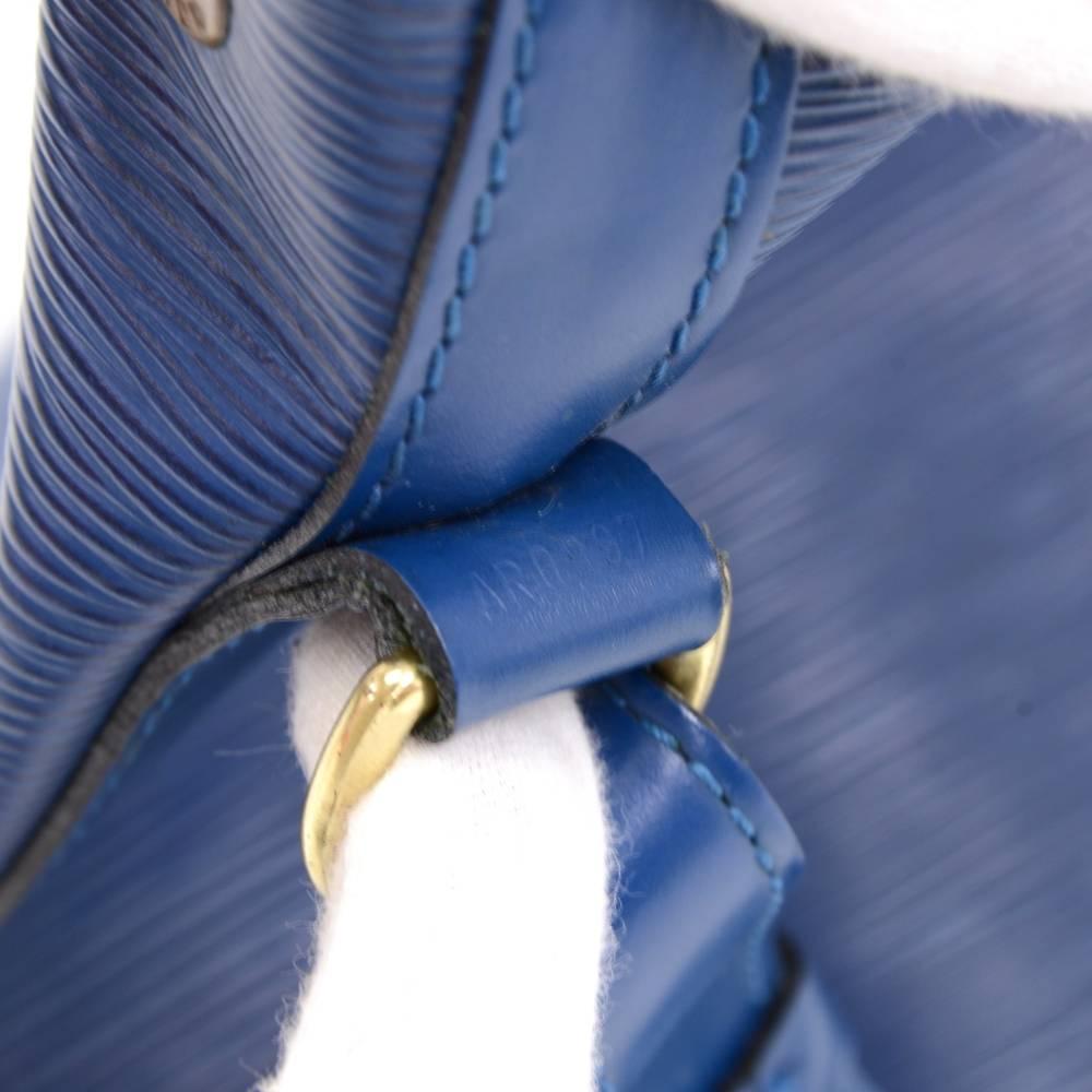 Louis Vuitton Petit Noe Blue Epi Leather Shoulder Bag 5