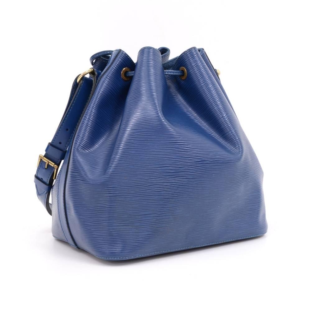 Louis Vuitton Petit Noe Blue Epi Leather Shoulder Bag In Good Condition In Fukuoka, Kyushu