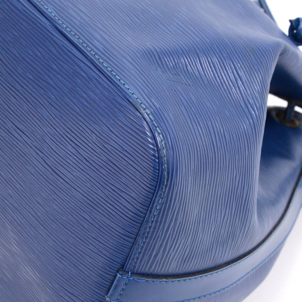 Louis Vuitton Petit Noe Blue Epi Leather Shoulder Bag 4