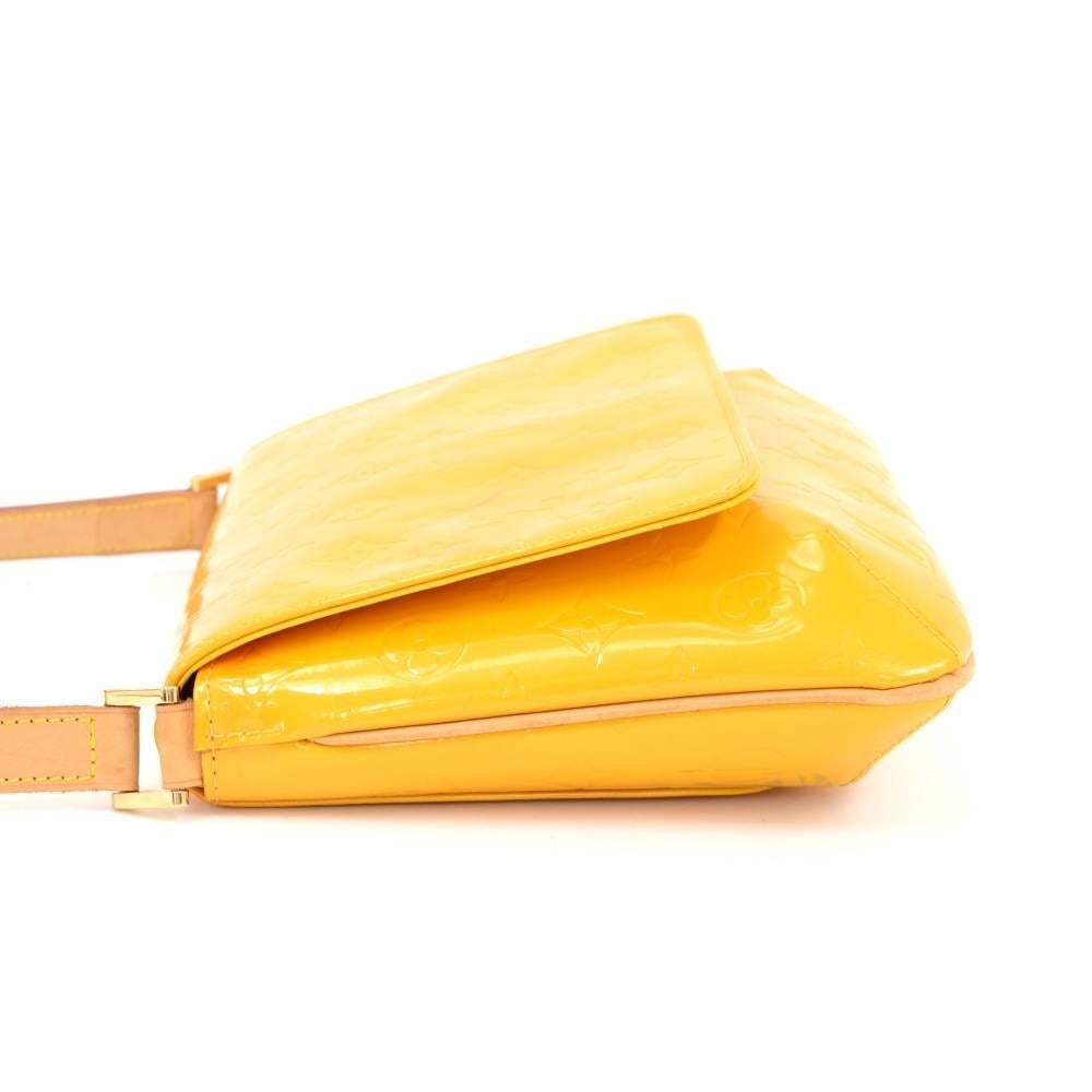 Louis Vuitton Thompson Street Yellow Vernis Leather Shoulder Bag In Good Condition In Fukuoka, Kyushu