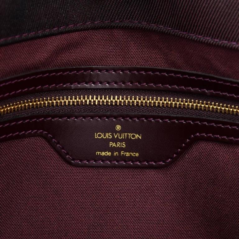 Louis Vuitton Burgundy Taiga Leather Dersou Messenger Bag