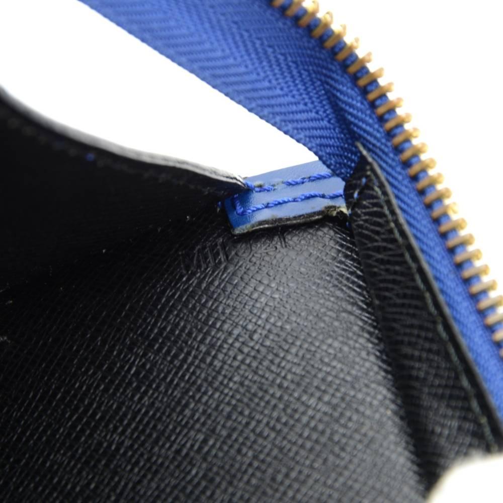 Vintage Louis Vuitton Sac Triangle Blue Epi Leather Hand Bag 5
