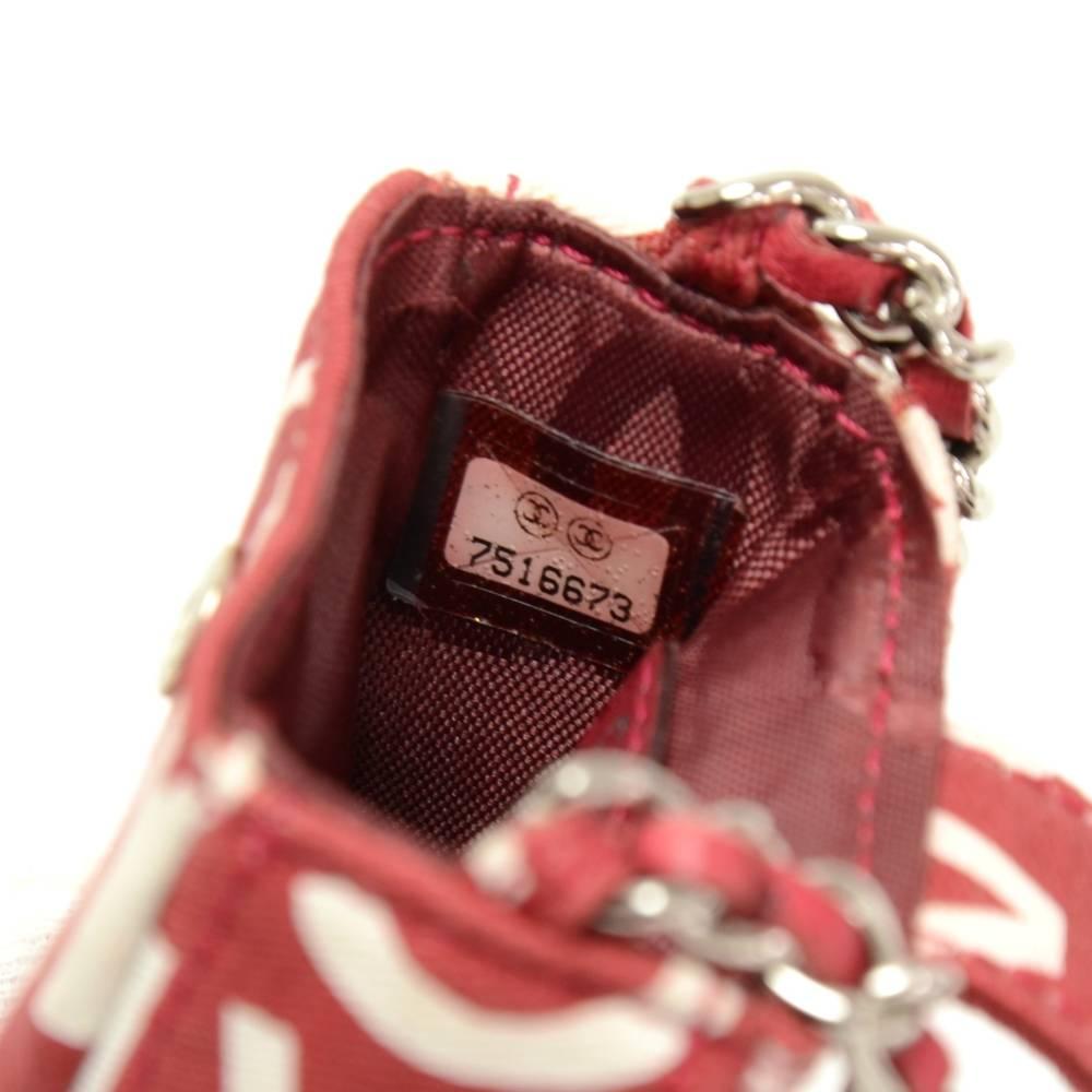 Chanel Red x White Canvas Mobile Phone Sunglasses Shoulder Case For Sale 4