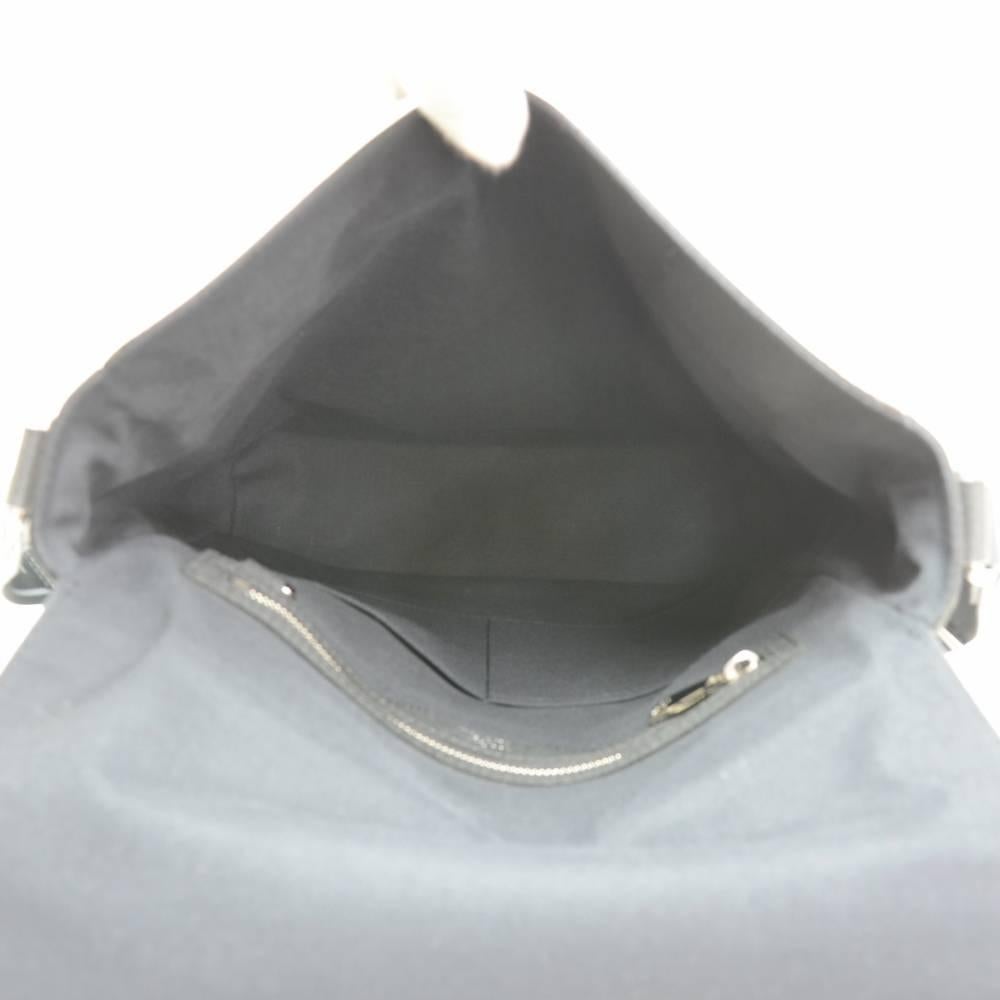Louis Vuitton Roman MM Black Taiga Leather Large Messenger Bag 6