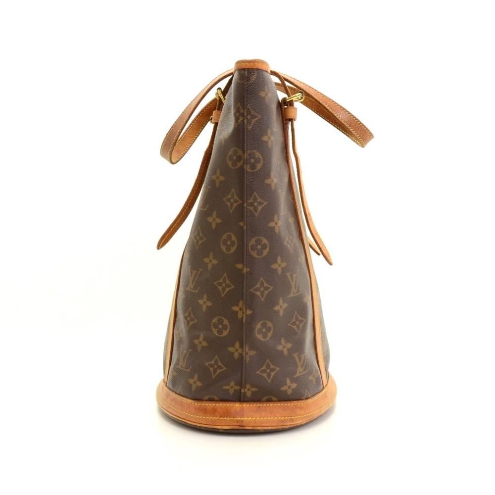 Brown Louis Vuitton Bucket GM Monogram Canvas Shoulder Bag
