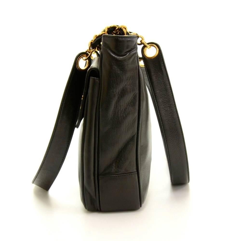 Women's Chanel Black Lambskin Leather Medium Shoulder Tote Bag