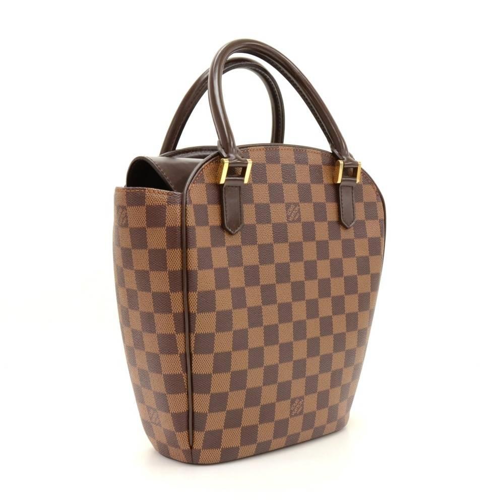 Louis Vuitton Sarria Thor hand bag in damier canvas. Top access has flap with magnetic closure. Inside is in red alkantra lining with 1 open pocket and 1 for mobile or glass. Perfect for daily use. 

Made in: France
Serial Number: A R 0 0 3 2
Size: