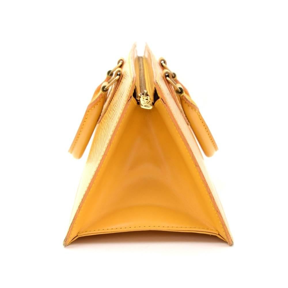 Vintage Louis Vuitton Sac Triangle Yellow Epi Leather Hand Bag  In Good Condition In Fukuoka, Kyushu