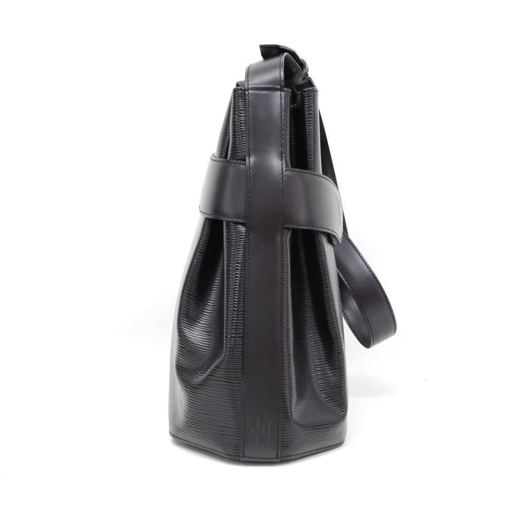 Women's Louis Vuitton Sac Depaule PM Black Epi Leather Shoulder Bag 