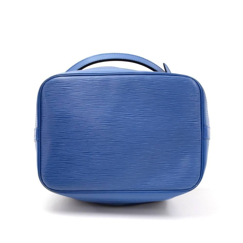 Vintage Louis Vuitton Noe Large Blue Epi Leather Shoulder Bag  1