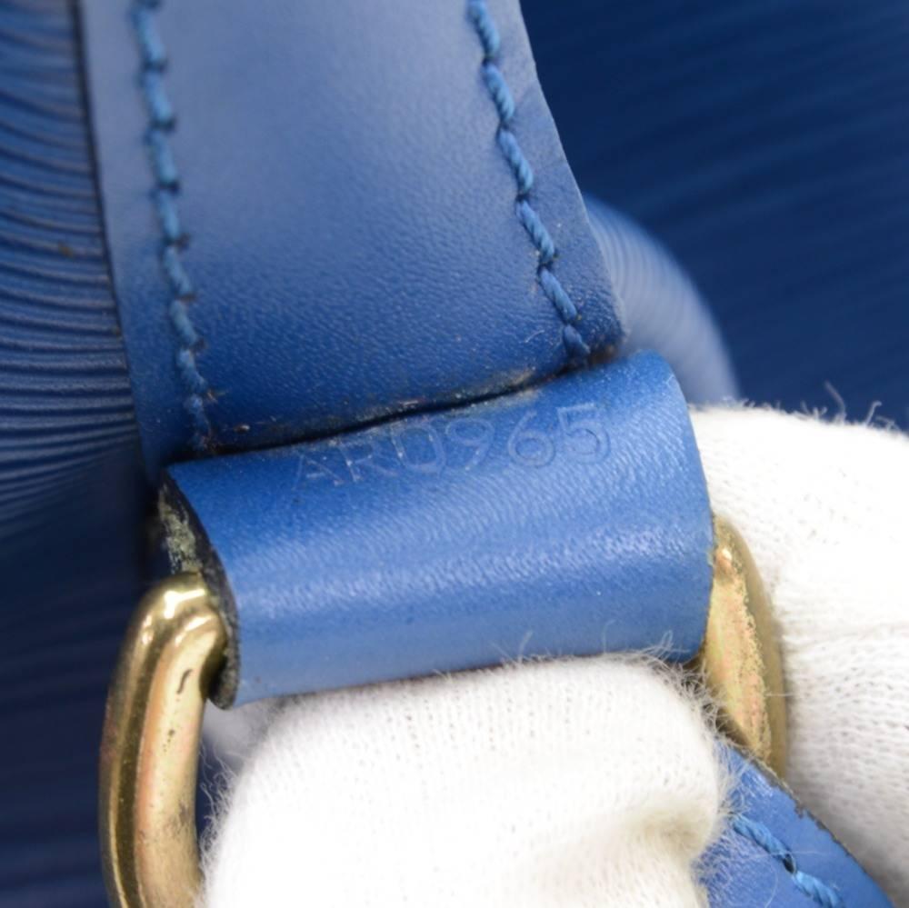 Vintage Louis Vuitton Noe Large Blue Epi Leather Shoulder Bag  5