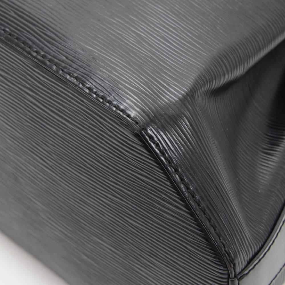 Vintage Louis Vuitton Sac Depaule PM Black Epi Leather Shoulder Bag  5