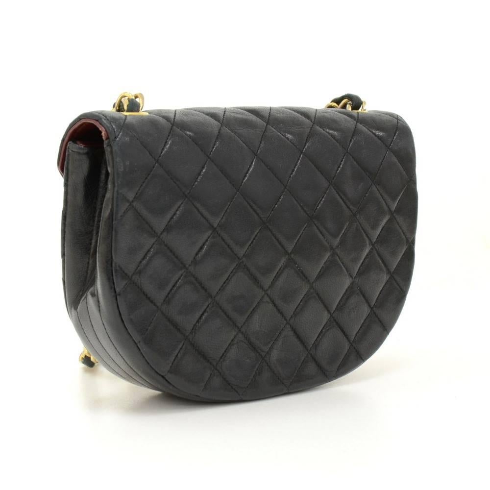 Vintage Chanel Flap Black Quilted Leather Shoulder Mini Bag In Good Condition In Fukuoka, Kyushu
