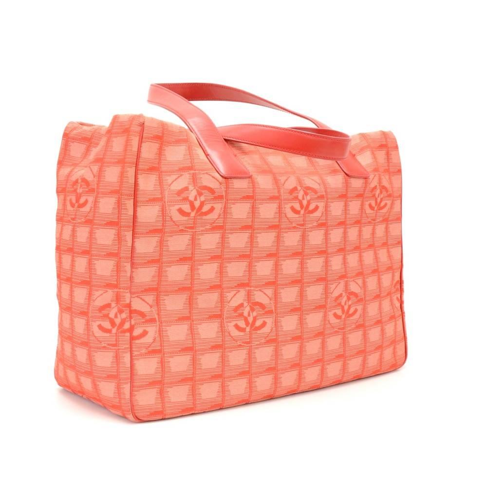 Chanel Travel Line Red Jacquard Nylon Medium Tote Bag at 1stDibs ...