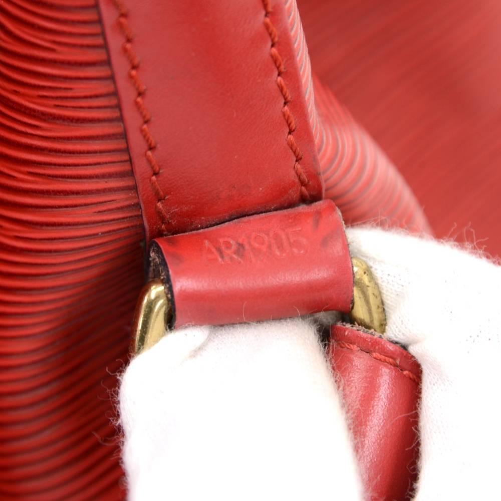 Vintage Louis Vuitton Petit Noe Red Epi Leather Shoulder Bag 1