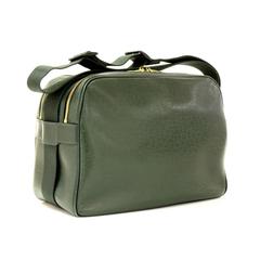 Louis Vuitton Reporter Green Taiga Leather Medium Shoulder Bag