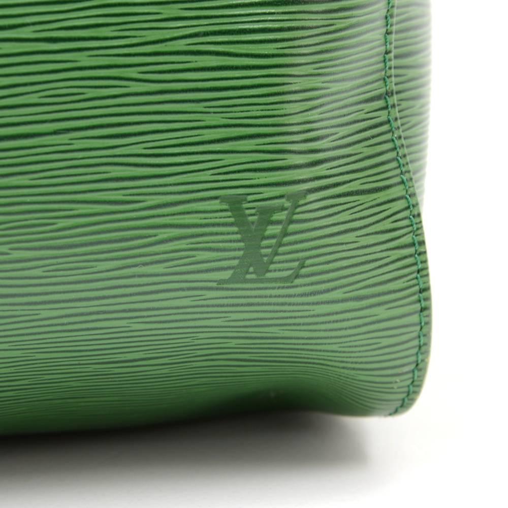 Vintage Louis Vuitton Keepall 50 Green Epi Leather Travel Bag  3