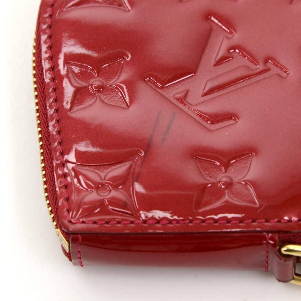 Women's Louis Vuitton Porte Monnaies Cruer Red Pomme D'amour Vernis Leather Coin Case