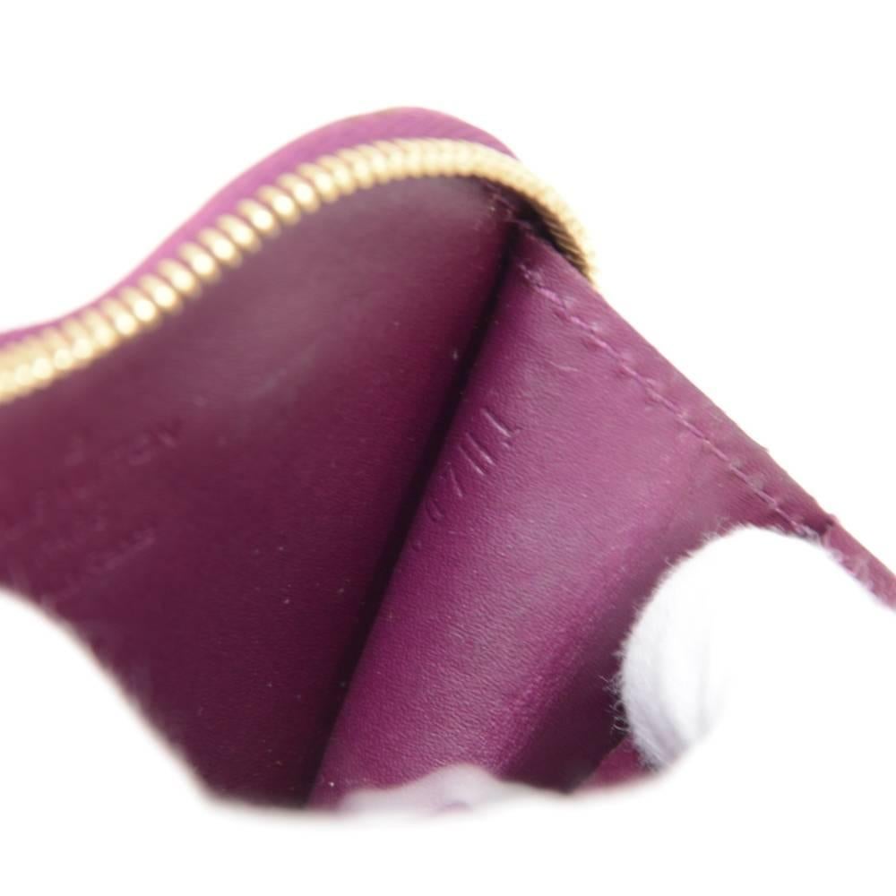 Women's Louis Vuitton Porte Monnaies Cruer Dark Purple Violet Heart Shaped Coin Case For Sale