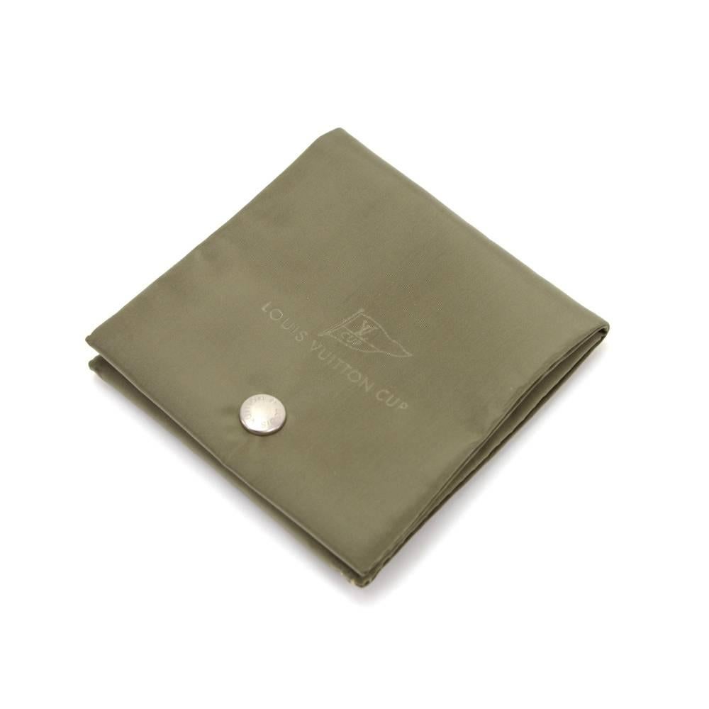 Louis Vuitton LV Cup Silver Kiwi Key Holder + Vinyl Case - 2003 Limited  For Sale 1