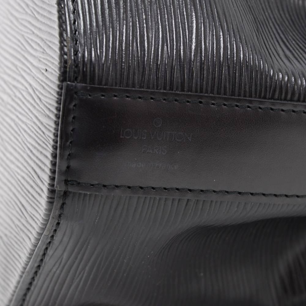 Vintage Louis Vuitton Sac Depaule PM Black Epi Leather Shoulder Bag 4