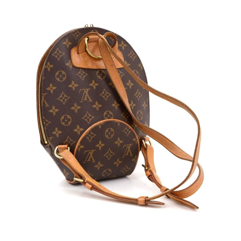 Louis Vuitton Ellipse Sac a Dos backpack in monogram canvas. Easy access secured with double zipper and inside has 1 open pocket. Discontinued item with unique shape. Great companion wherever you go.

Made in: France
Serial Number: MI0939
Size: 8.7