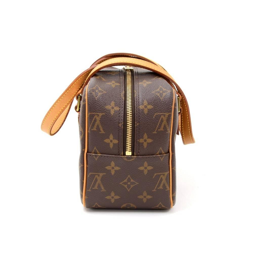Brown Louis Vuitton Cite MM Monogram Canvas Shoulder Bag