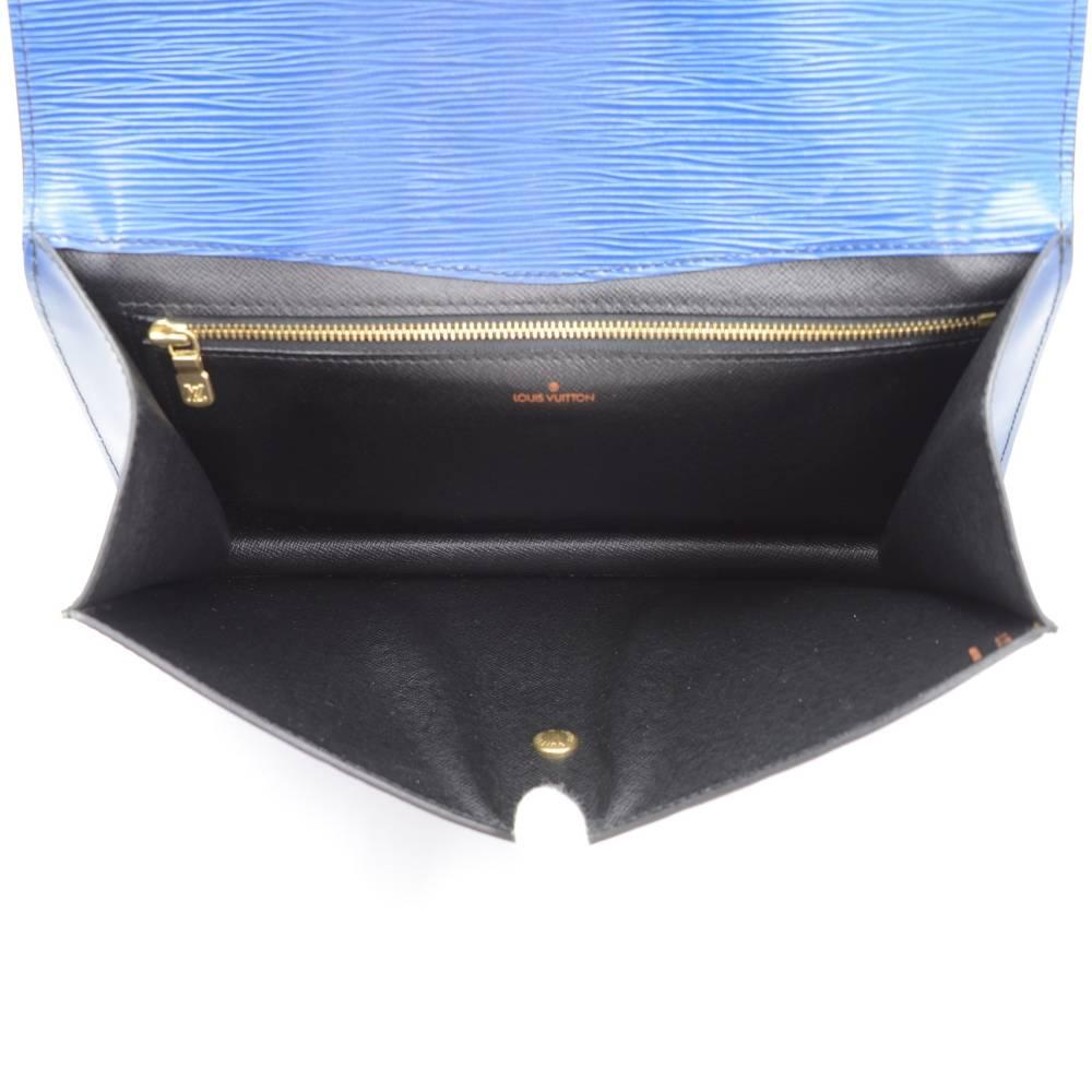 Vintage Louis Vuitton Borneo Montaigne MM Blue Epi Leather Clutch Bag  6