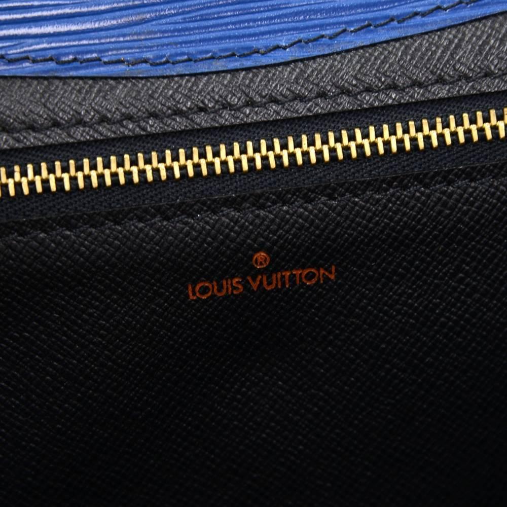 Vintage Louis Vuitton Borneo Montaigne MM Blue Epi Leather Clutch Bag  5
