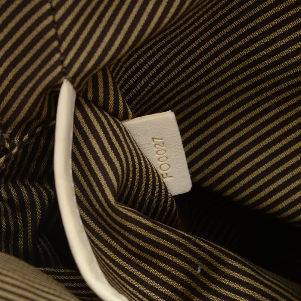 Louis Vuitton Off White Leather Messenger Bag 6