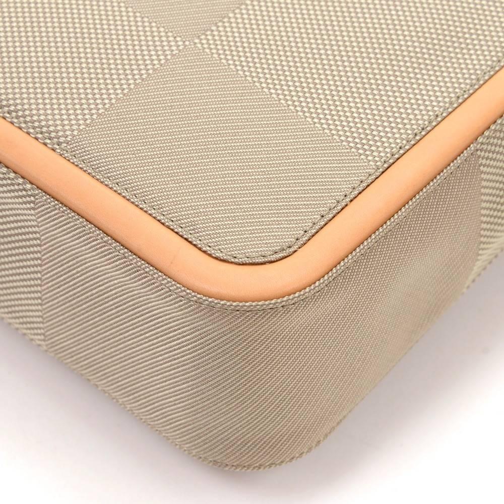 Louis Vuitton Messager Gray Damier Geant Canvas Messenger Laptop Bag  2
