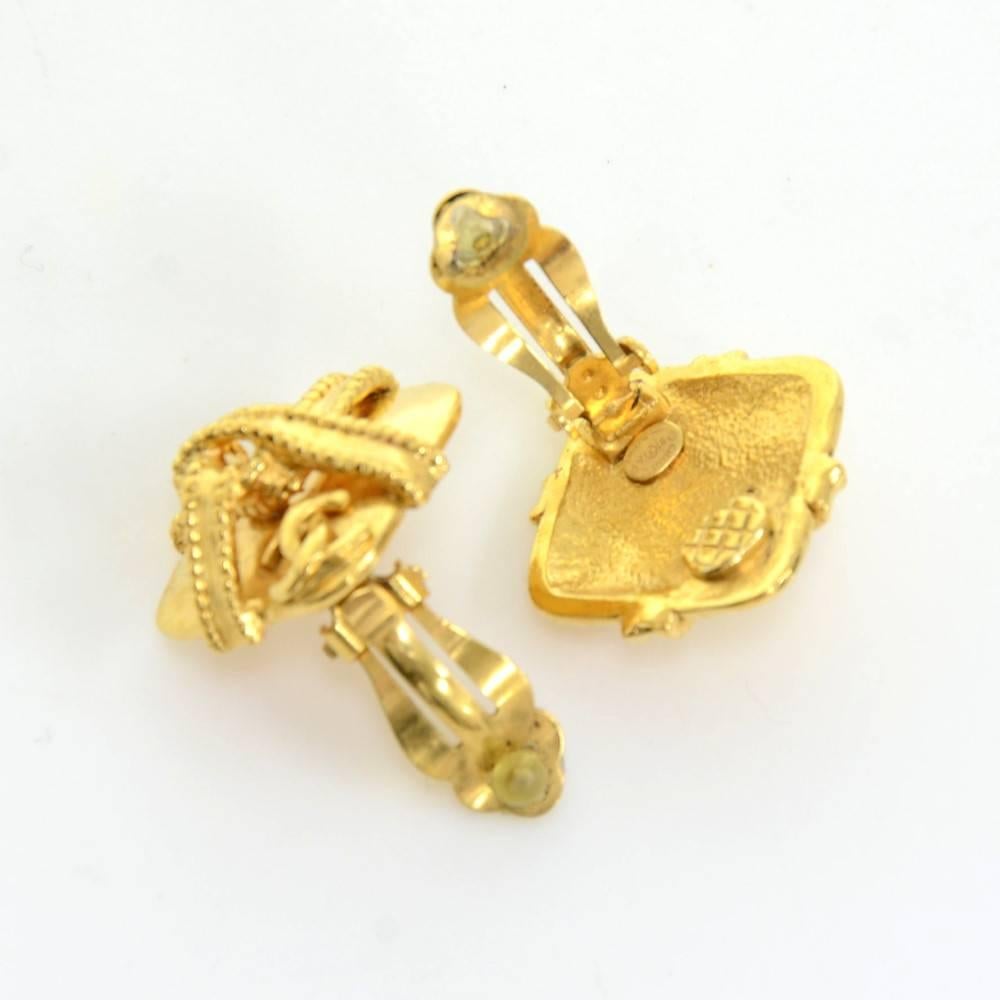 Chanel Gold Tone CC Logo Square Shaped Earrings In Excellent Condition In Fukuoka, Kyushu