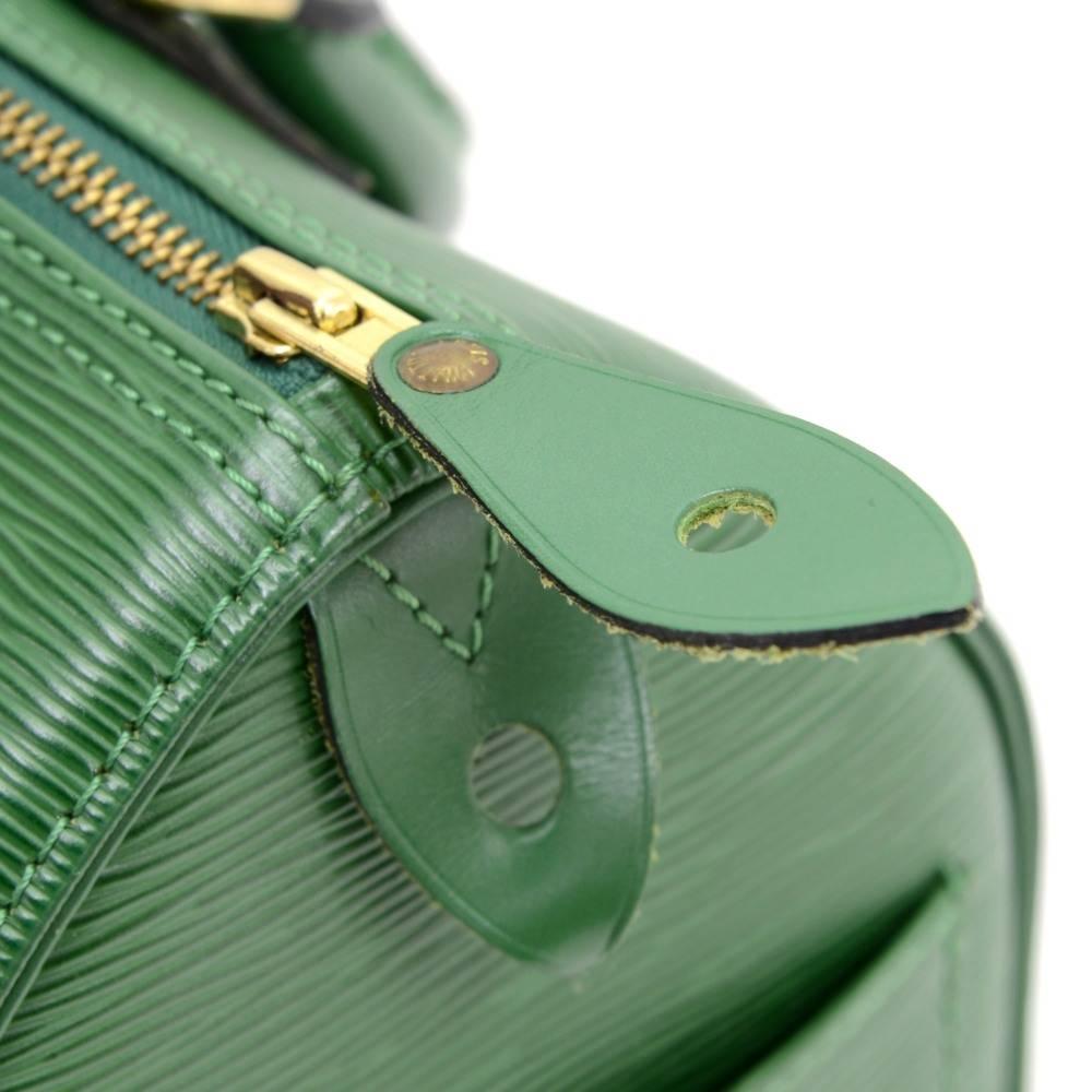 Women's Vintage Louis Vuitton Speedy 25 Green Epi Leather City Hand Bag