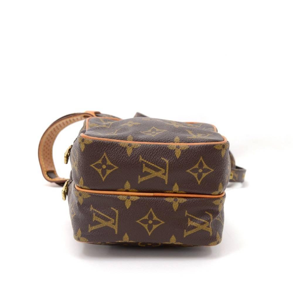 Women's Vintage Louis Vuitton Mini Amazone Monogram Canvas Messenger Bag 