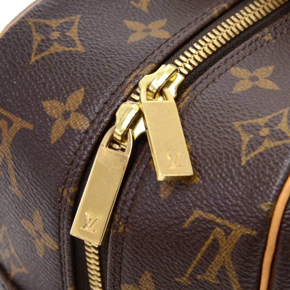 Louis Vuitton Cite GM Monogram Canvas Shoulder Bag 1