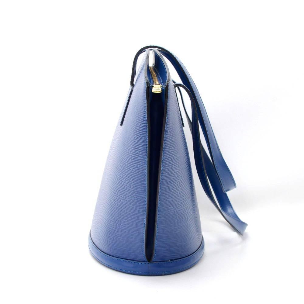 Vintage Louis Vuitton Saint Jacques GM Blue Epi Leather Shoulder Bag In Good Condition For Sale In Fukuoka, Kyushu