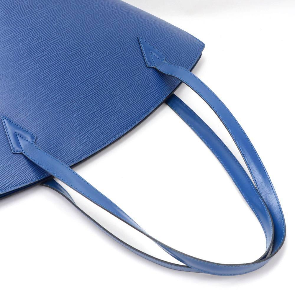 Vintage Louis Vuitton Saint Jacques GM Blue Epi Leather Shoulder Bag For Sale 2