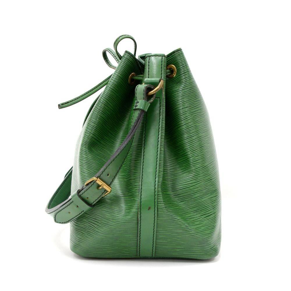 Black Vintage Louis Vuitton Petit Noe Green Epi Leather Shoulder Bag
