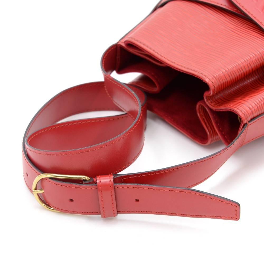 Vintage Louis Vuitton Sac Depaule PM Red Epi Leather Shoulder Bag 2