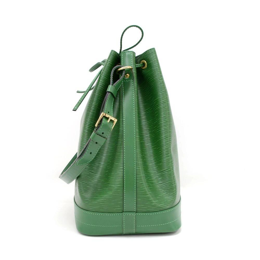Gray Vintage Louis Vuitton Noe Large Green Epi Leather Shoulder Bag 