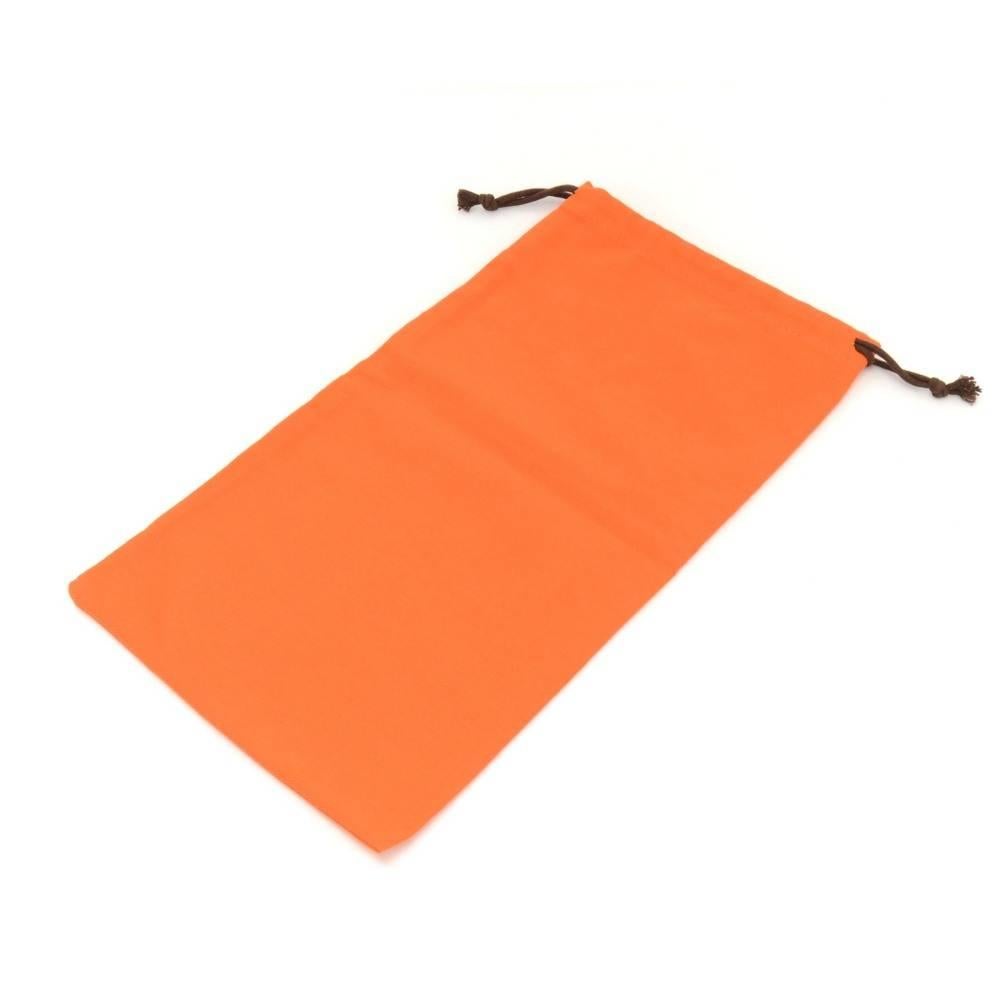 Hermes orange small dust bag with string closure. Perfect to keep your things organized.

Size: 4.7 x 7.5 x 0 inches or 12 x 19 x 0 cm
Color: Orange

Condition
Overall: 9 of 10 Excellent pre owned condition with gentle signs of use. 

