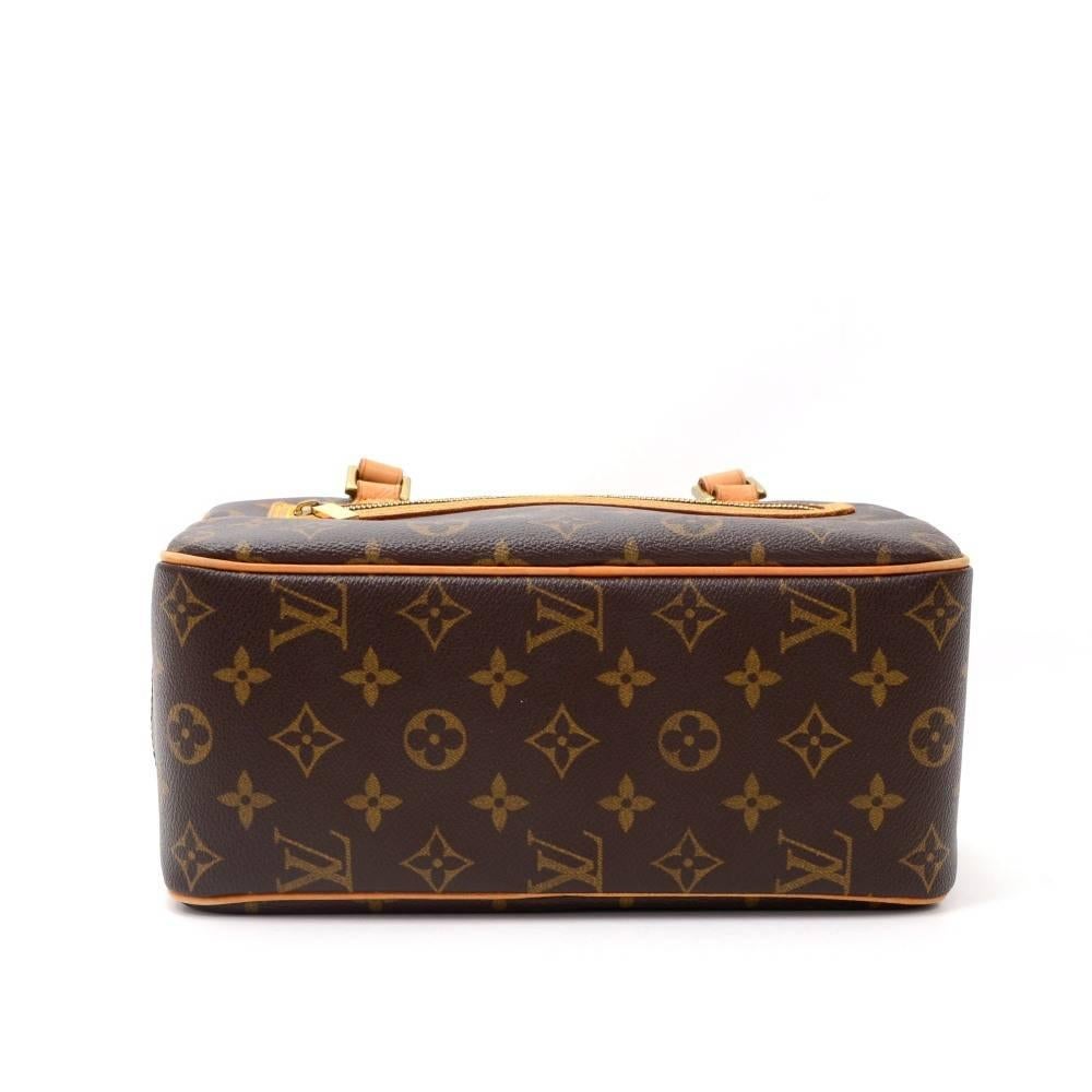 Women's Louis Vuitton Cite MM Monogram Canvas Shoulder Bag