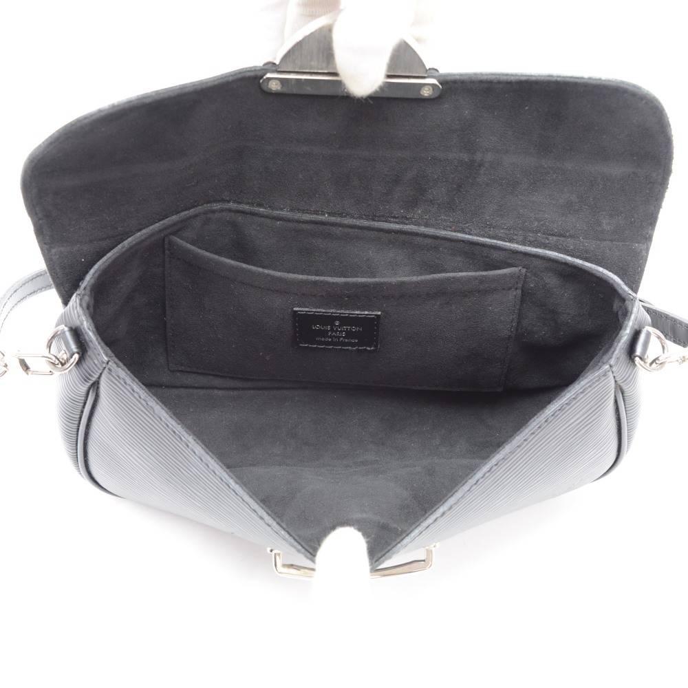 Louis Vuitton Pochette Montaigne Black Epi Leather Shoulder Hand Bag 6