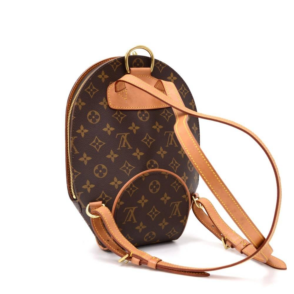 Louis Vuitton Ellipse Sac a Dos backpack in monogram canvas. Easy access secured with double zipper and inside has 1 open pocket. Discontinued item with unique shape. Great companion wherever you go.

Made in: France
Serial Number: MI0919
Size: 8.7