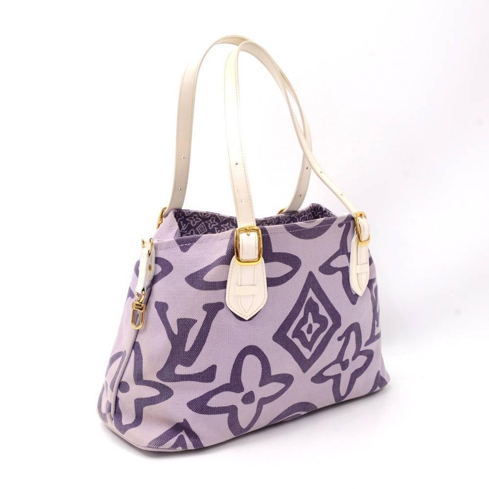 Louis Vuitton Tahitienne Cabas PM tote bag in white x purple monogram cotton. Inside is in lovely lining with 1 zipper pocket and 1 for mobile. Extremely rare bag to find

Made in: Spain
Serial Number: CA0078
Size: 15.7 x 10.2 x 5.9 inches or 40 x