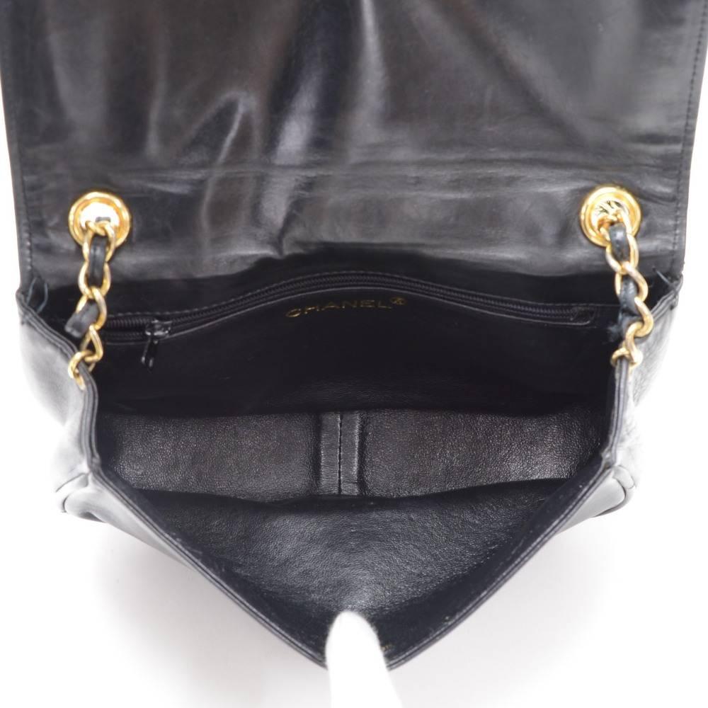 Vintage Chanel 8inch Flap Black Quilted Leather Shoulder Mini Bag 4